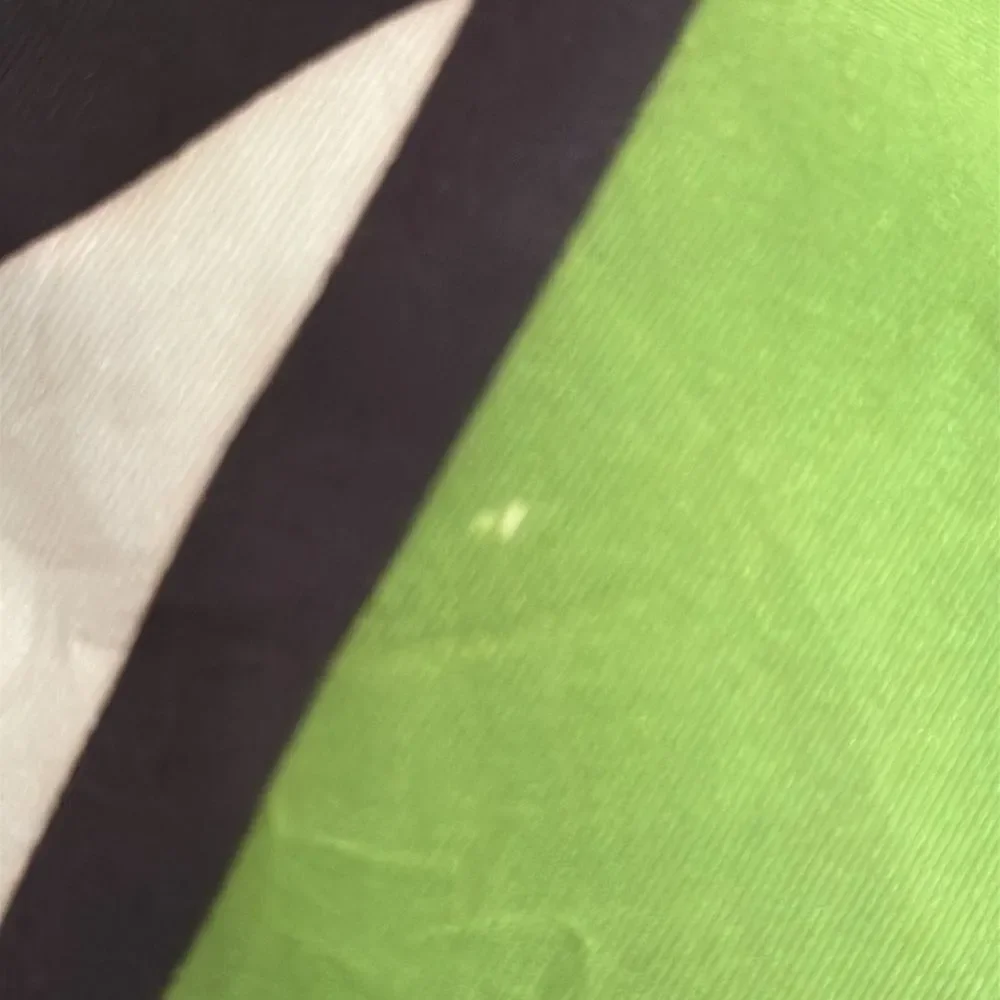 Vtg mid century mod white, black & green print square polyester‎ rectangle scarf